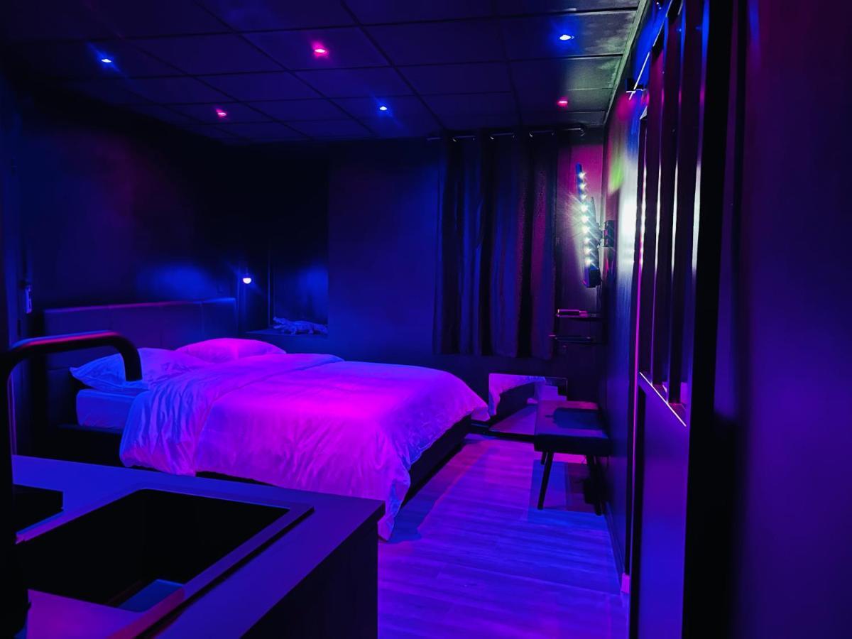 Love Room Suite Dirty Diana Aubagne Eksteriør billede